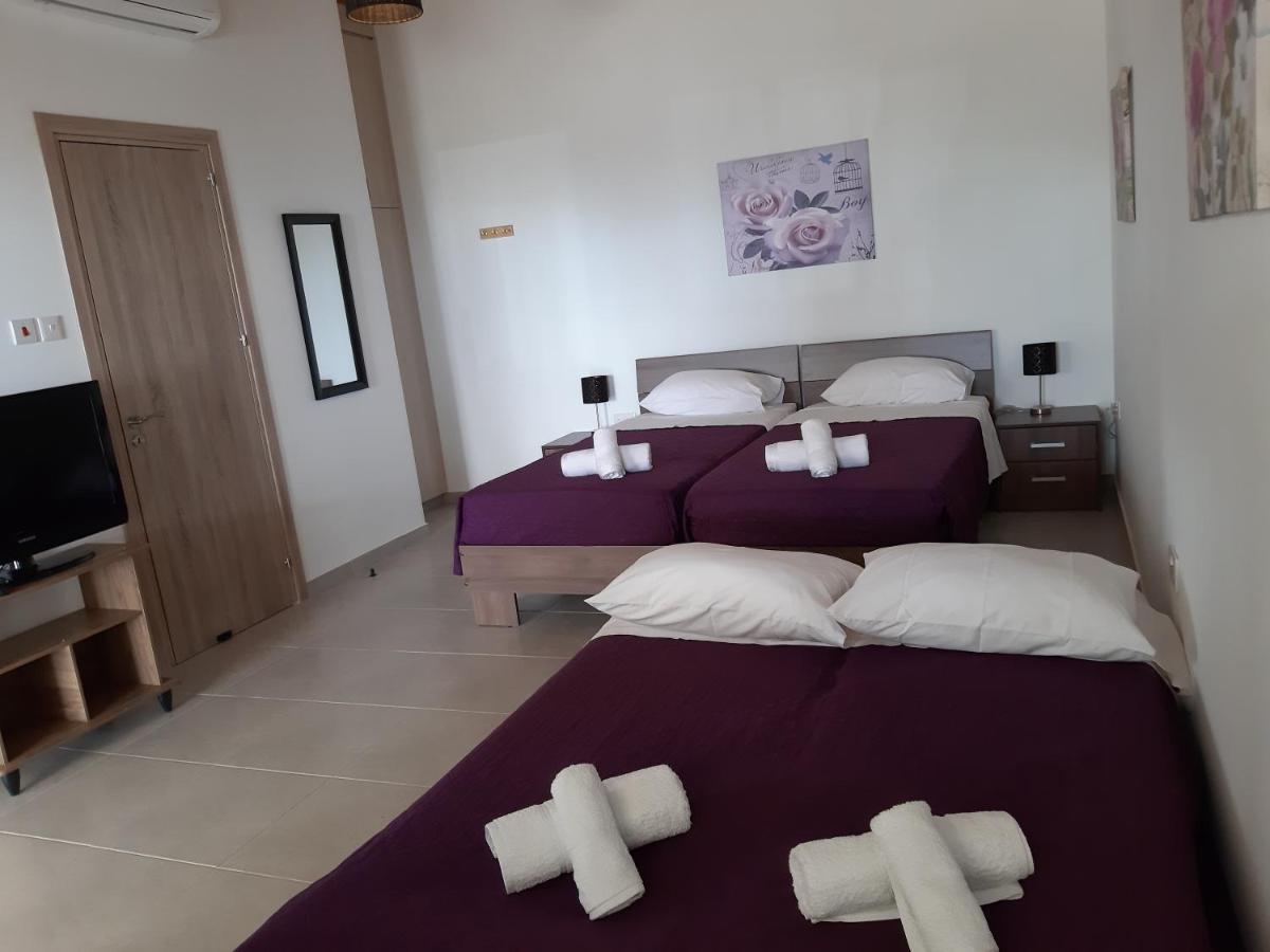 Ferienwohnung Zorbas Sea View No 5 Larnaka Exterior foto